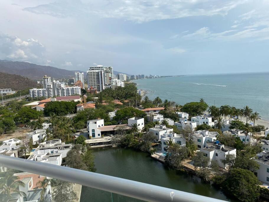 Magnifico Apartamento Con Vista Y Salida Al Mar 圣玛尔塔 外观 照片